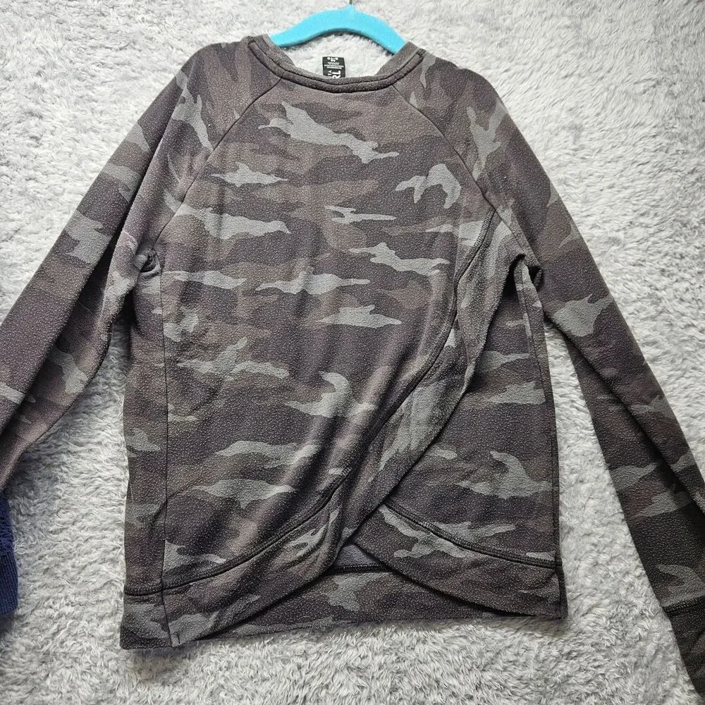 Athleta Girl Sweaters Black Camo Blue Hoodie Size 8-10 Medium Casual Athletic